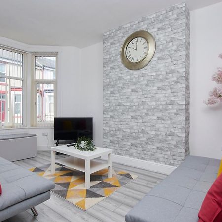 Stylish Blackpool Gem - Great Location! Exterior photo