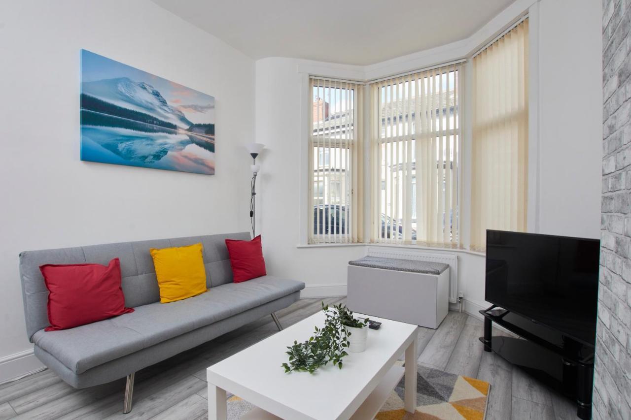 Stylish Blackpool Gem - Great Location! Exterior photo